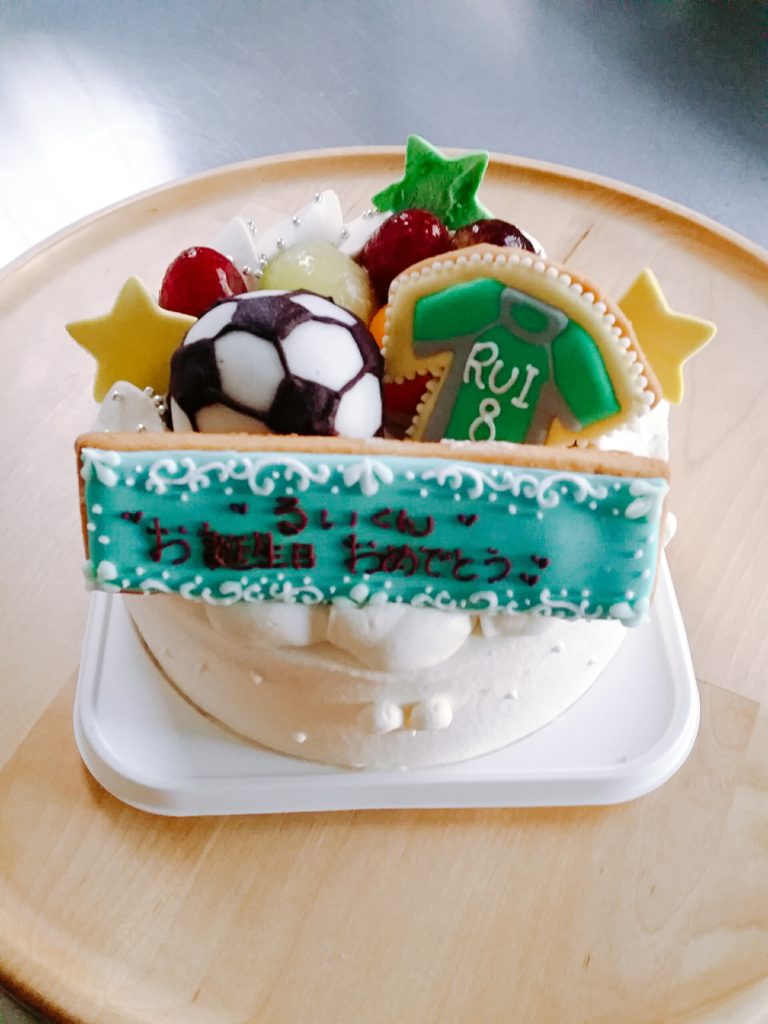 サッカーボールとユニフォームのバースデー 千葉 オリジナルケーキ販売 菓子工房ノア Noah
