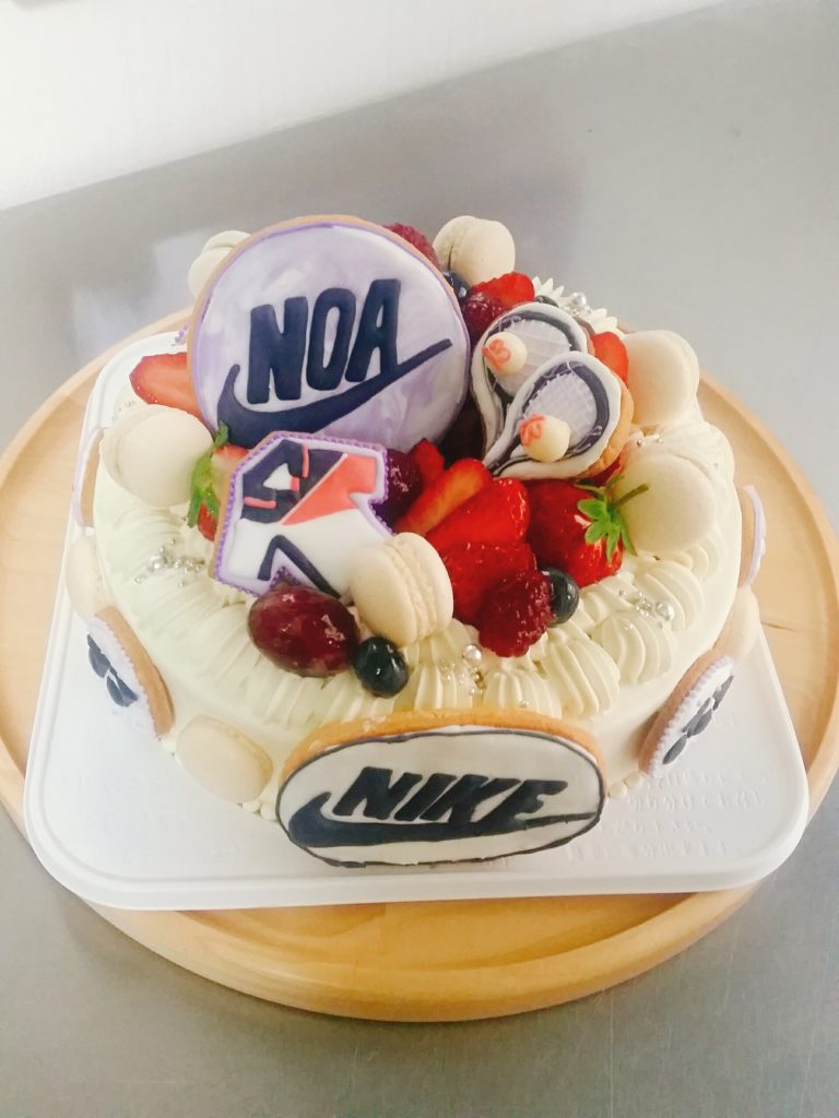 テニスモチーフのバースデーケーキ 千葉 オリジナルケーキ販売 菓子工房ノア Noah